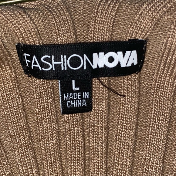 Women’s fashion nova sweater size L - Picture 3 of 3